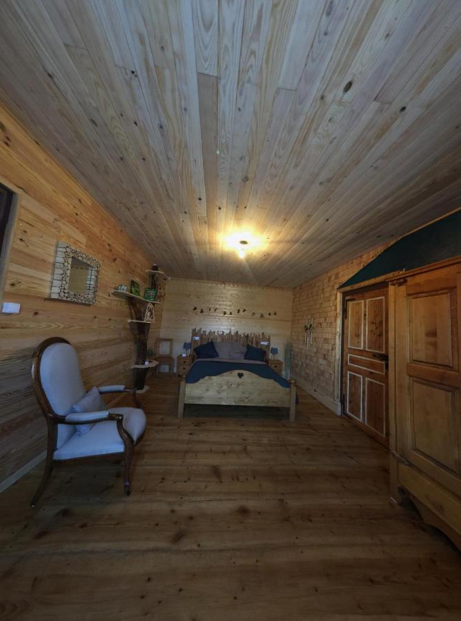 Les 3Crokignols, Maison D'Hote Familiale. Saffloz Eksteriør billede
